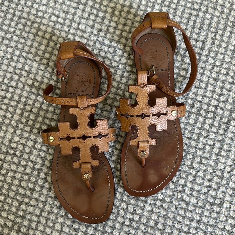 Tory Burch Pheobe Logo Sandal - 6.5